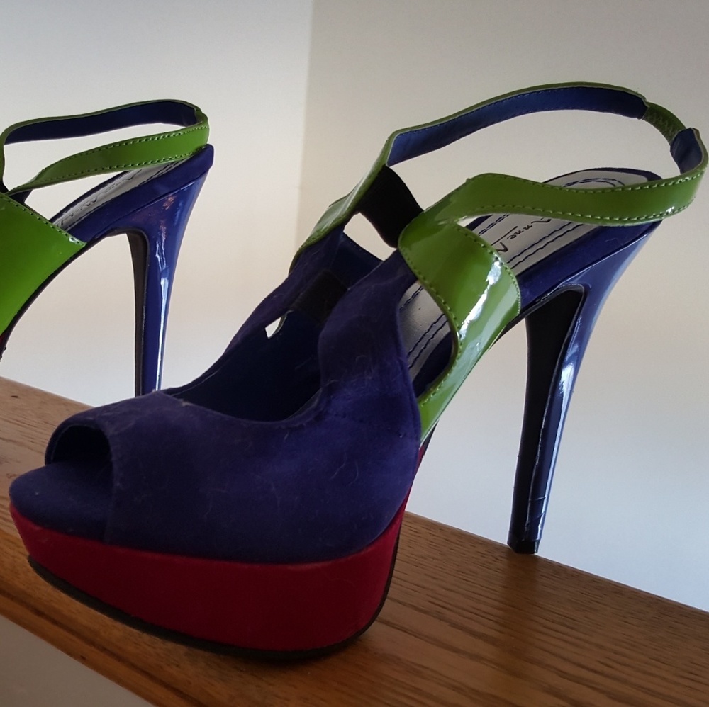 NWT Anne Michelle open-toed heels